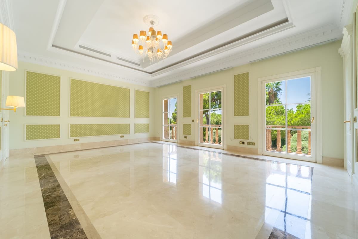 Villa Sinfonía, Sierra Blanca — 10 slaapkamers, 2.000 m² gebouwd in Sierra Blanca - foto 19