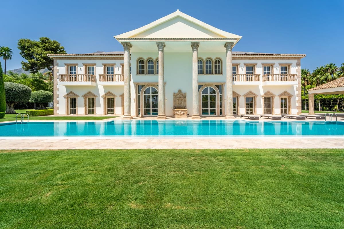 Villa Sinfonía, Sierra Blanca — 10 slaapkamers, 2.000 m² gebouwd in Sierra Blanca - foto 5