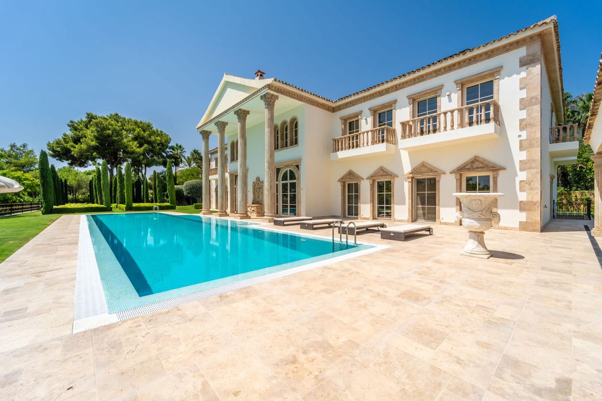 Villa Sinfonía, Sierra Blanca — 10 slaapkamers, 2.000 m² gebouwd in Sierra Blanca - foto 7