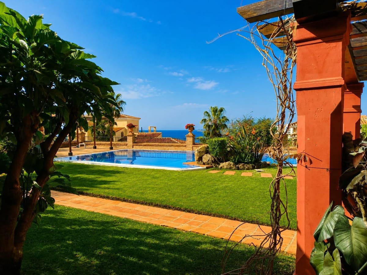 8 bedroom House in Torrequebrada in Torrequebrada - foto 20