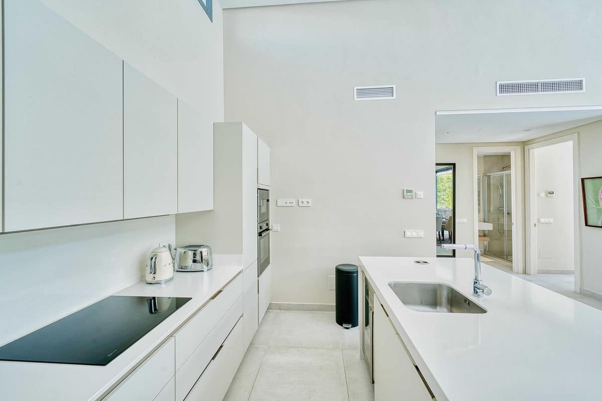 4-slaapkamerhuis in Atalaya in Atalaya - foto 12