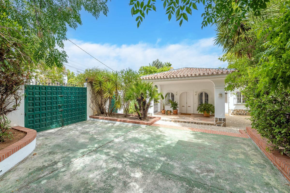 Woning met 4 slaapkamers in La Chicharra, Alhaurín el Grande in Alhaurín el Grande - foto 2