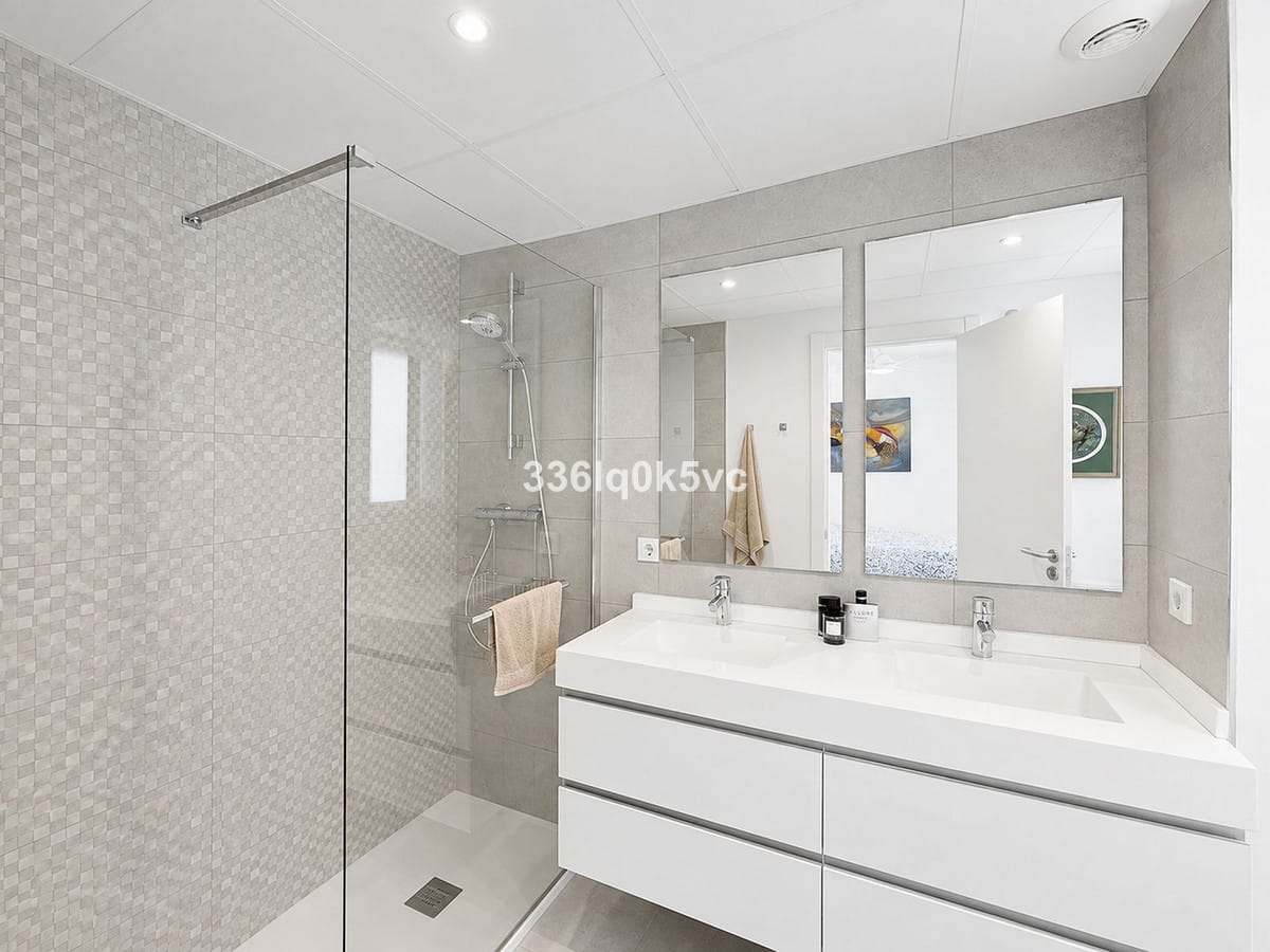 Drie-slaapkamer penthouse met solarium in Benahavís in Benahavís - foto 12