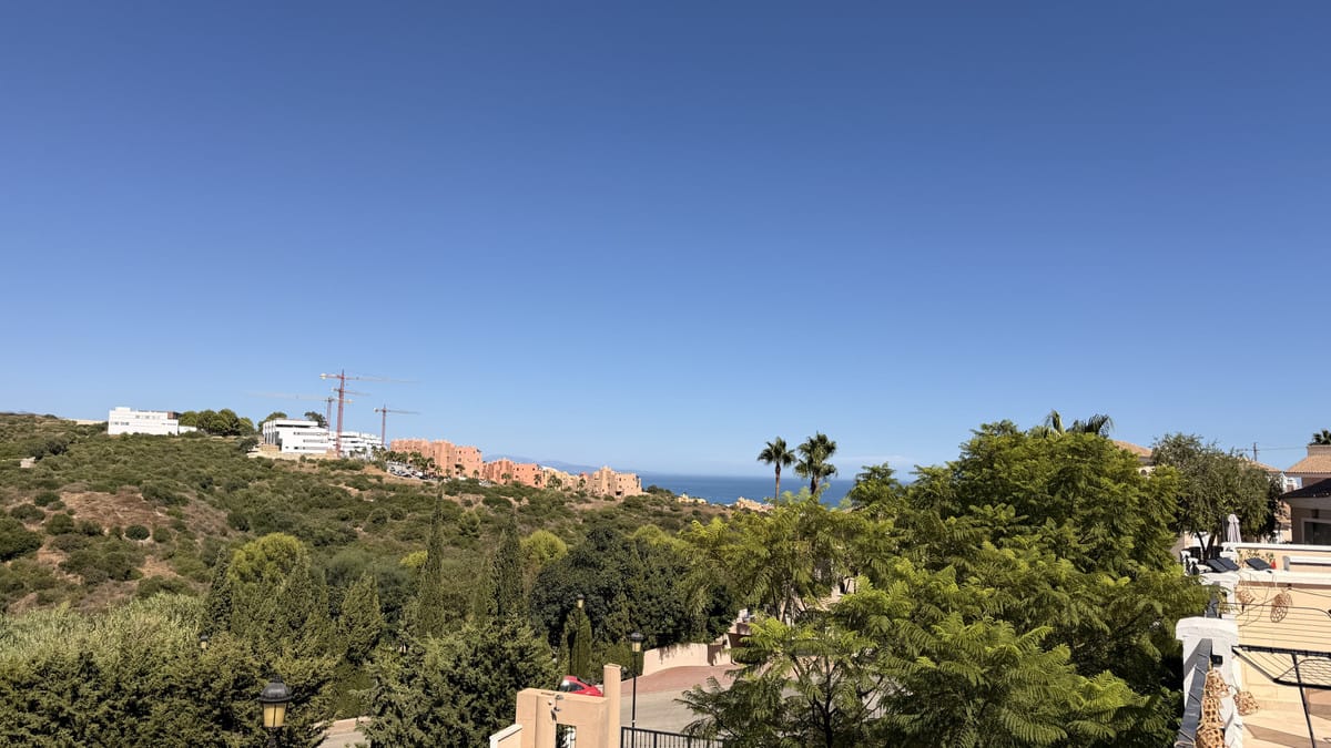 Drie-slaapkamer stadswoning in La Duquesa, Málaga in La Duquesa - foto 3