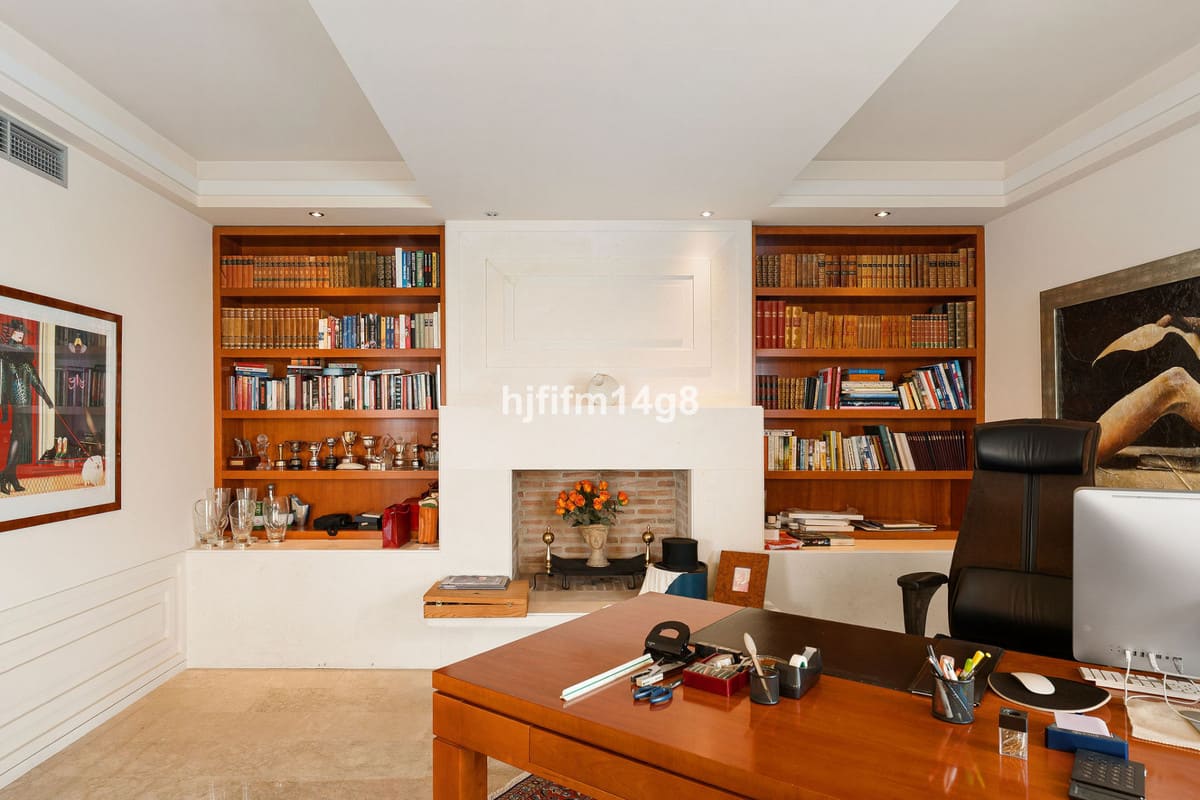 Vier-slaapkamer penthouse in Nueva Andalucía in Nueva Andalucía - foto 20