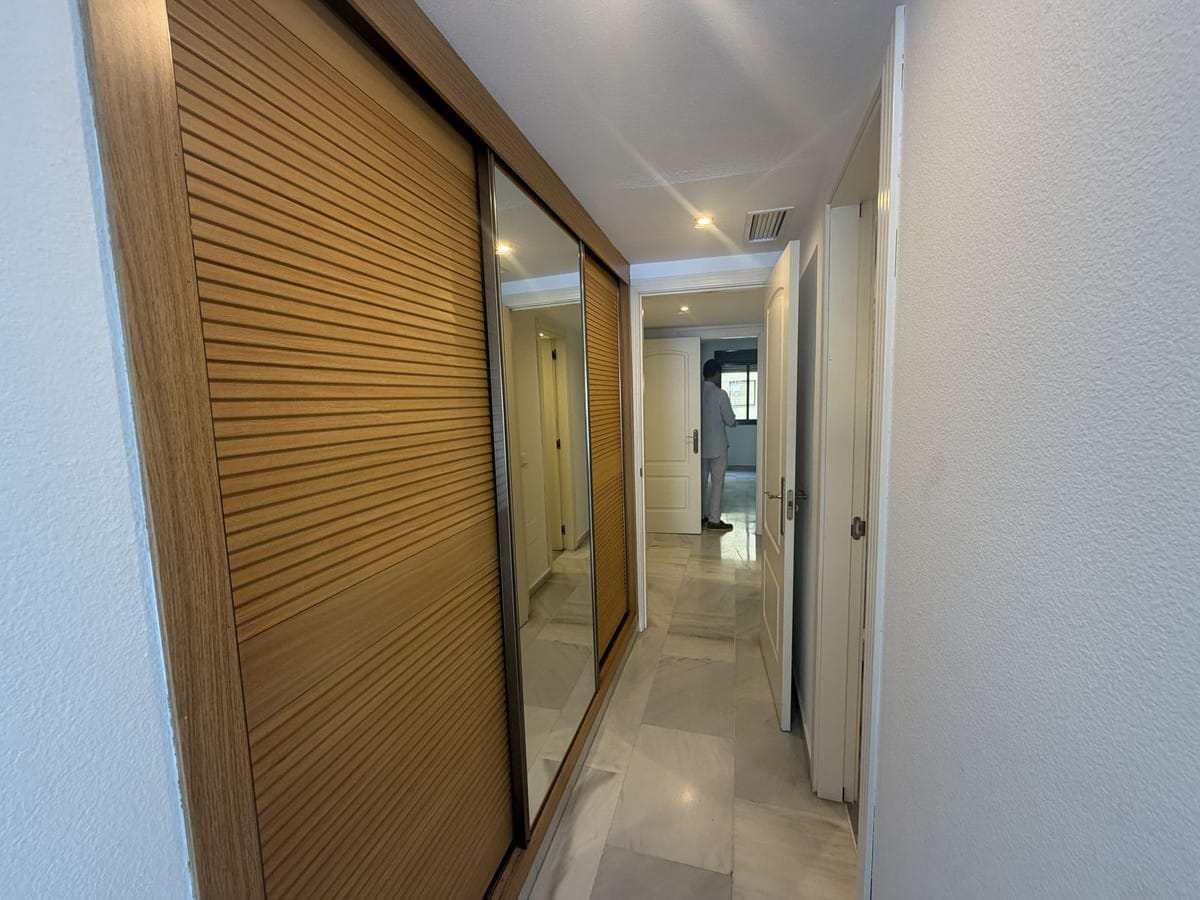 2 bedroom Apartment in Marbella in Marbella - foto 8
