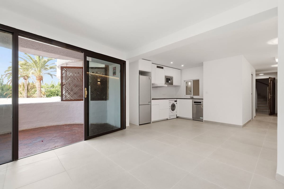 1 bedroom Apartment in Marbella in Marbella - foto 2