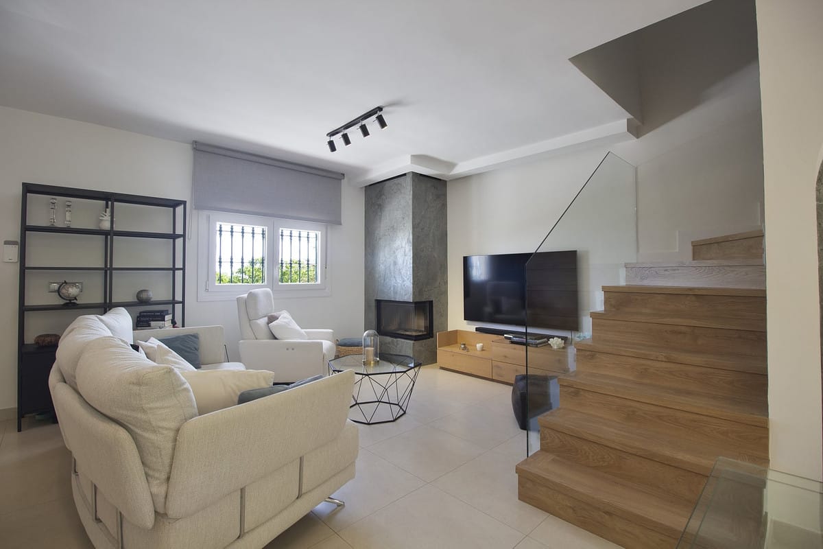 Gerenoveerde 3-slaapkamer stadswoning met zeezicht in Benalmádena in Benalmadena - foto 19