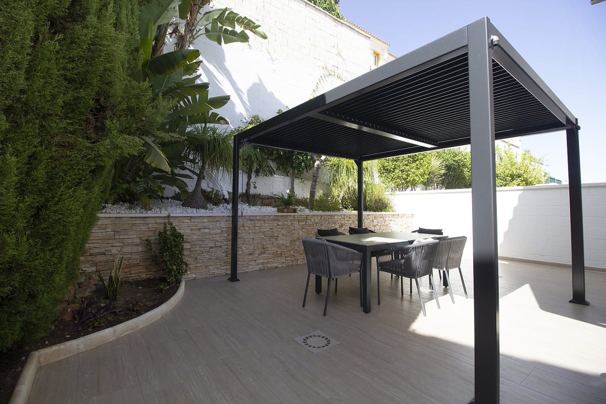 Gerenoveerde 3-slaapkamer stadswoning met zeezicht in Benalmádena in Benalmadena - foto 7