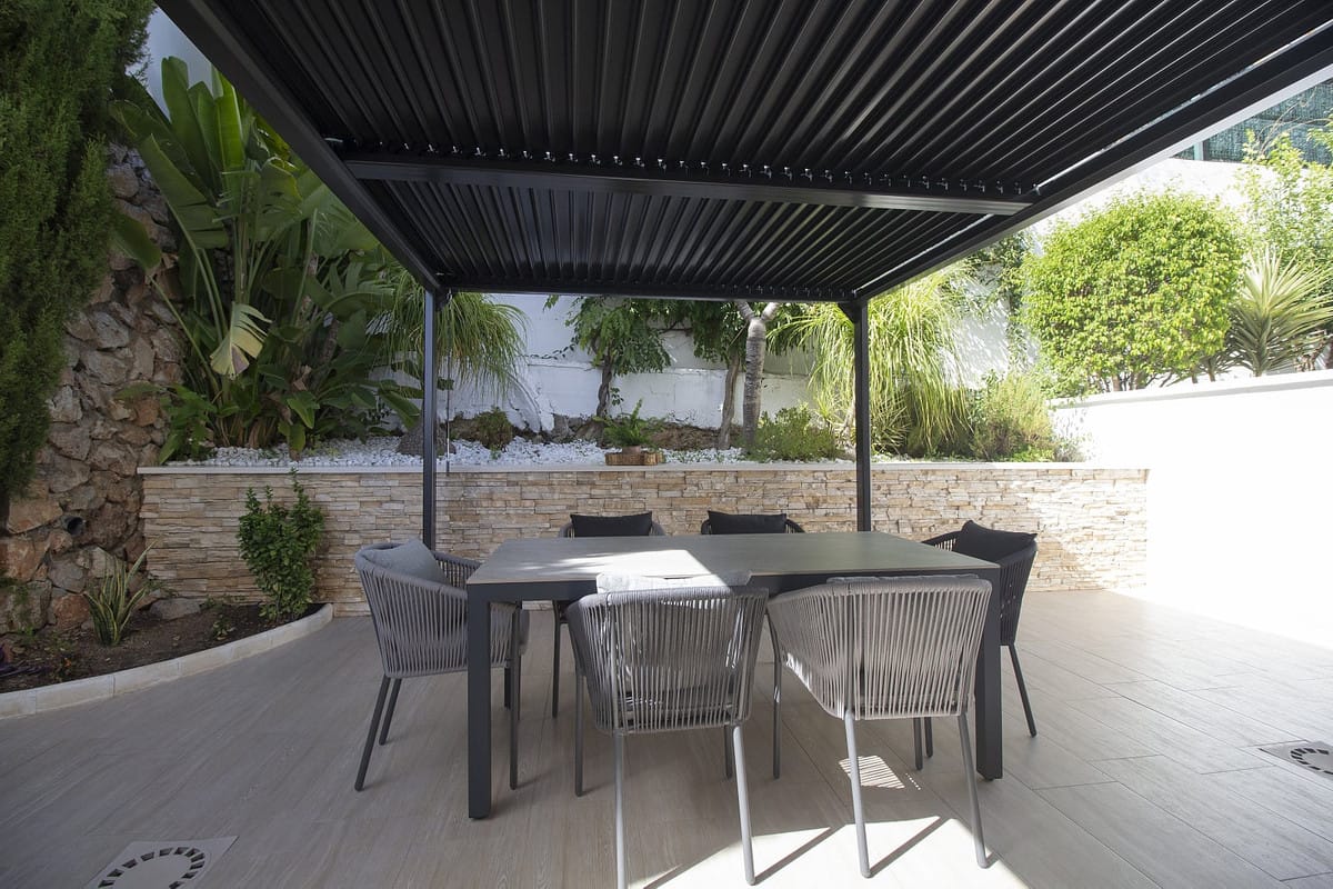 Gerenoveerde 3-slaapkamer stadswoning met zeezicht in Benalmádena in Benalmadena - foto 8