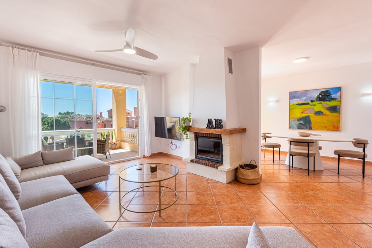Villa met 5 slaapkamers in Estepona – ruimte, ligging en potentieel in Estepona - foto 4