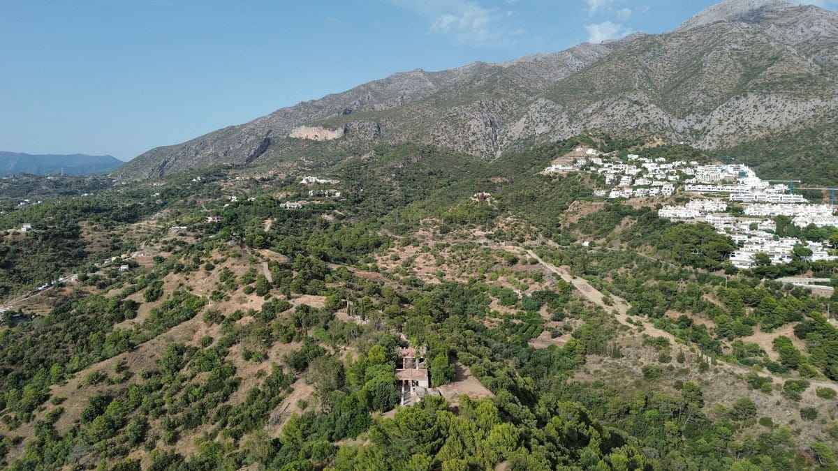 6-slaapkamer villa op privé-landgoed aan Istán-meer in Istán - foto 17