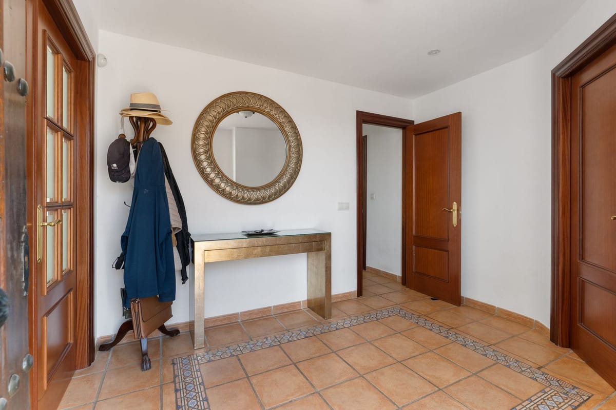 Vrijstaande villa met 4 slaapkamers in Coín in Coín - foto 11