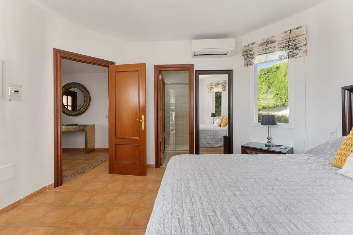 Vrijstaande villa met 4 slaapkamers in Coín in Coín - foto 13