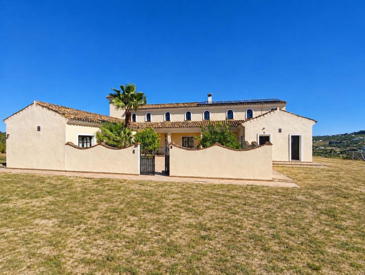 Andalusisch cortijo met 4 slaapkamers in Casares in Casares - foto 3