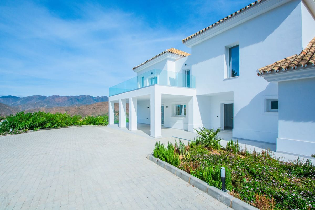 Villa met 4 slaapkamers in La Mairena in La Mairena - foto 3