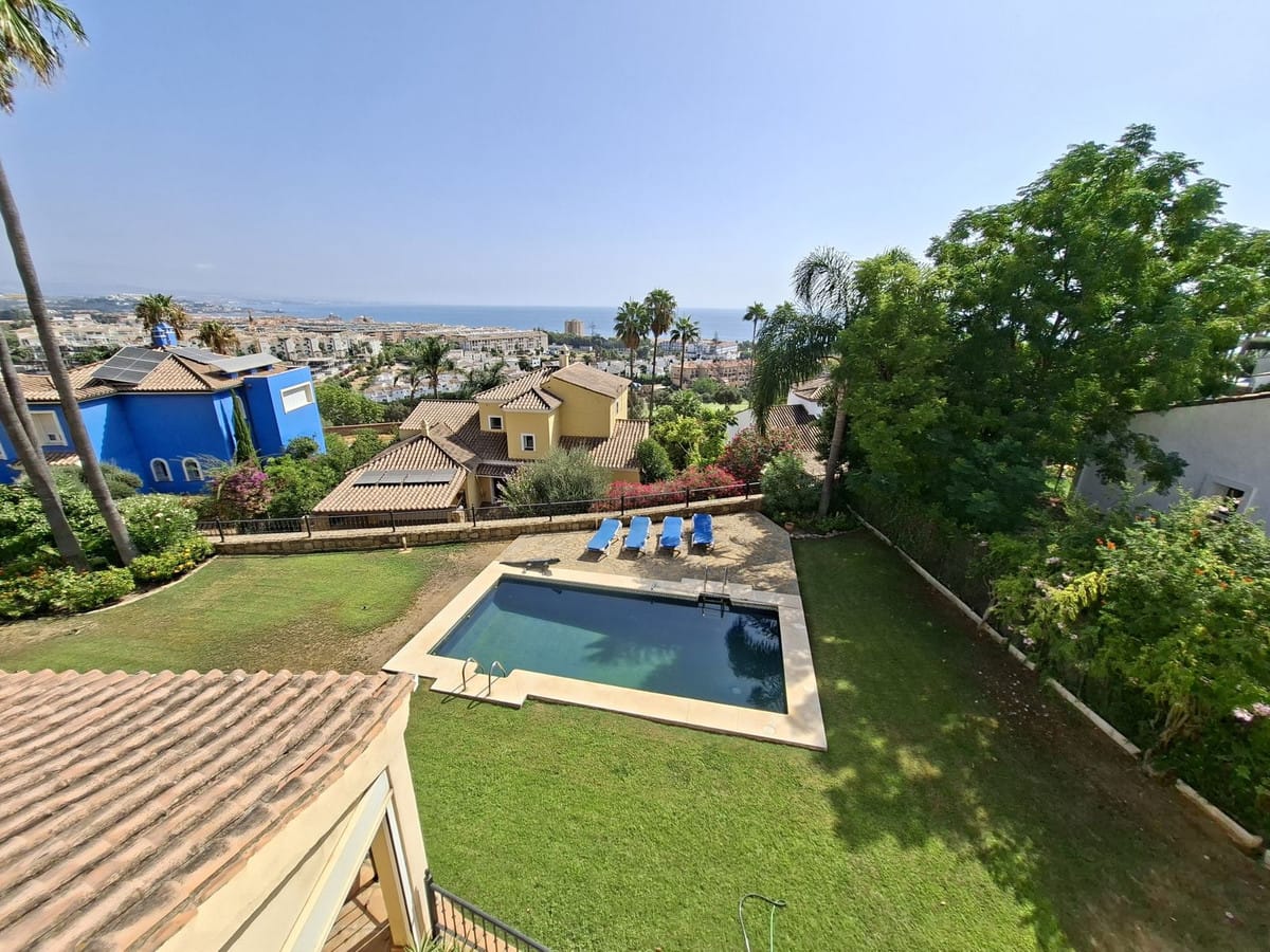 4 bedroom House in La Duquesa in La Duquesa - foto 6