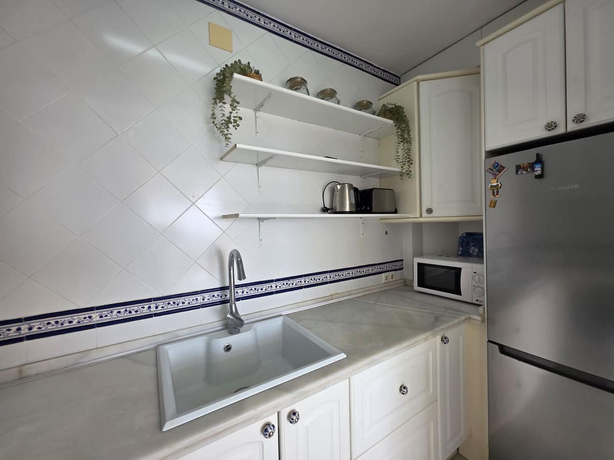 Appartement met frontaal zeezicht en actieve toeristenvergunning – Marbella Promenade Centrum in Marbella - foto 16
