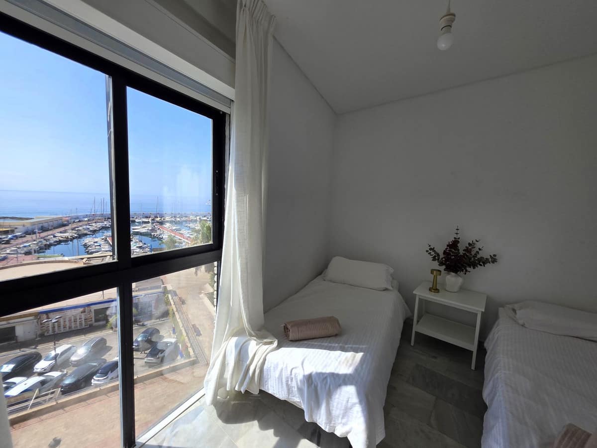 Appartement met frontaal zeezicht en actieve toeristenvergunning – Marbella Promenade Centrum in Marbella - foto 7
