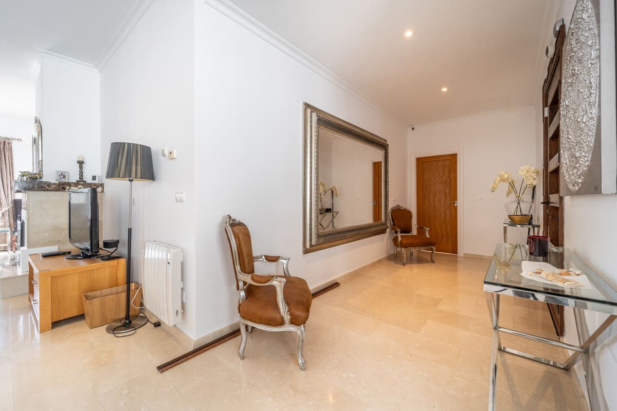 Villa met 4 slaapkamers in Istán, Málaga in Istán - foto 15