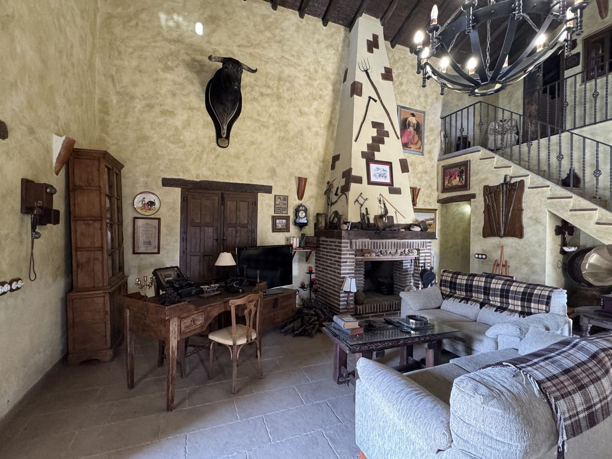 Finca met 3 slaapkamers te koop in Alfarnate, Málaga in Alfarnate - foto 14