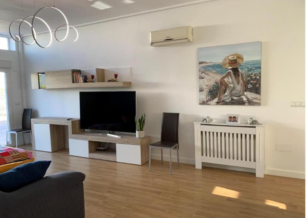 e75c1d76-f8b4-46e2-b49b-bef15780428c