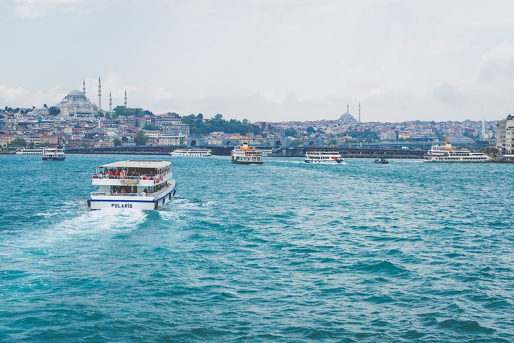 9.53m Tourists to Turkiye Between January & April 2023