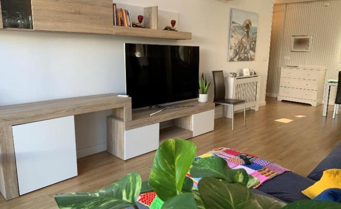 cdc9cd24-b939-4691-8400-1865cc572c88