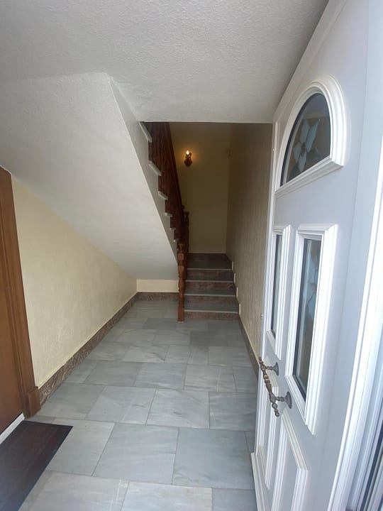 deb5ffb4-c350-41ae-8781-37ca79f2a188