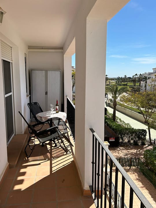 96ad39f5-cbe2-4d0f-b5f3-b2a4f38a3232