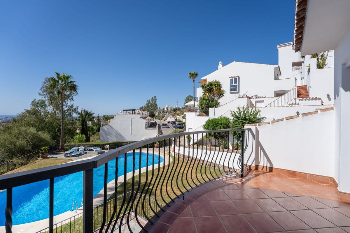 2 Bedroom Apartment in Mijas