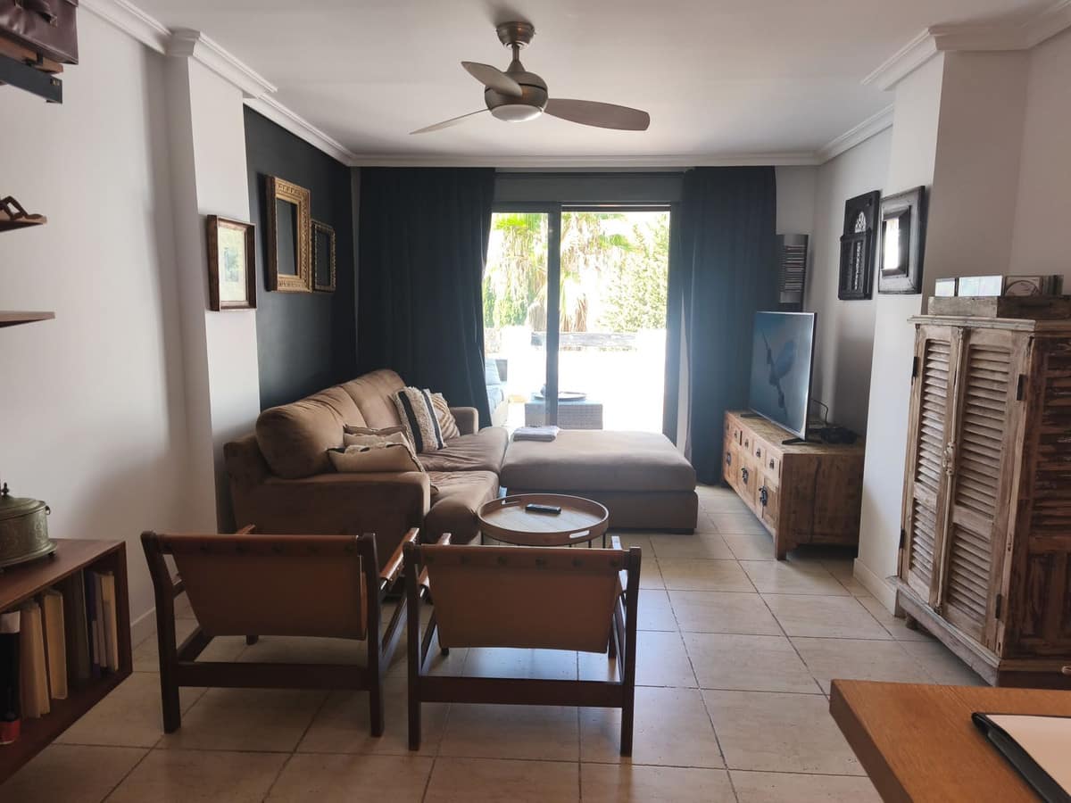 2 Bedroom Apartment in Estepona