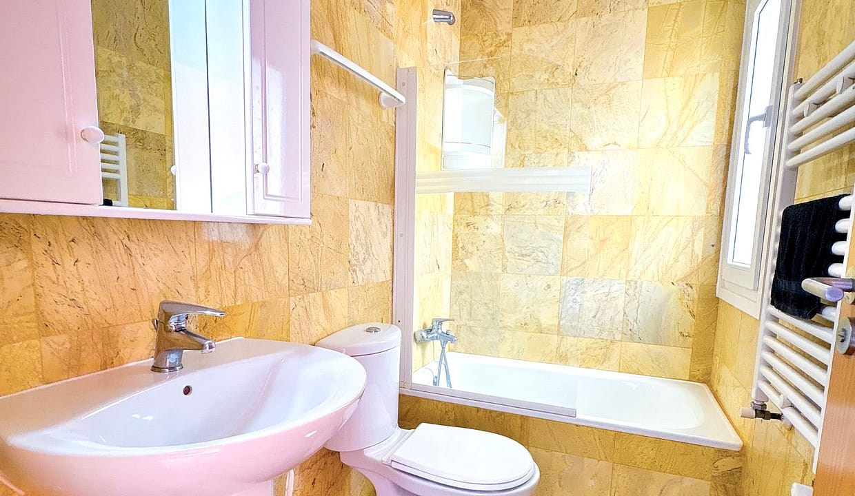 Photo-1-5-25-19-45-44-4