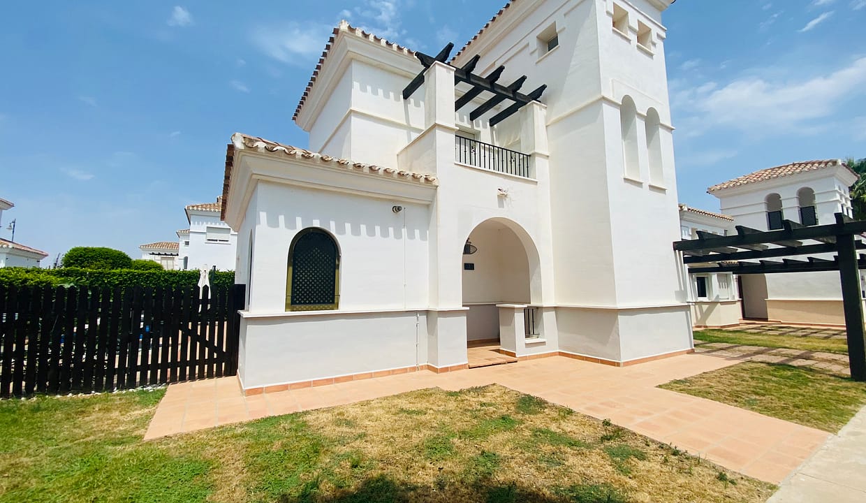 Photo 18-8-25, 14 20 01