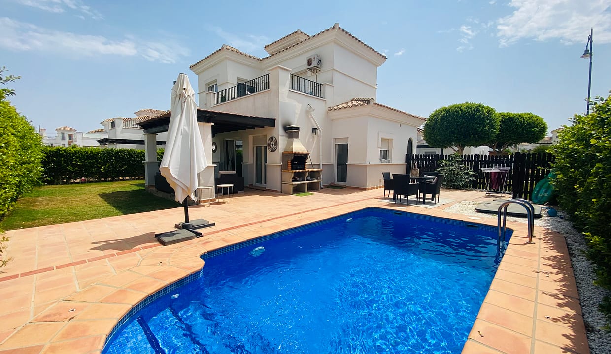 Photo 18-8-25, 14 15 06