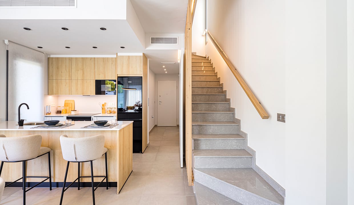 Tindra Golf 1 - cocina y escaleras