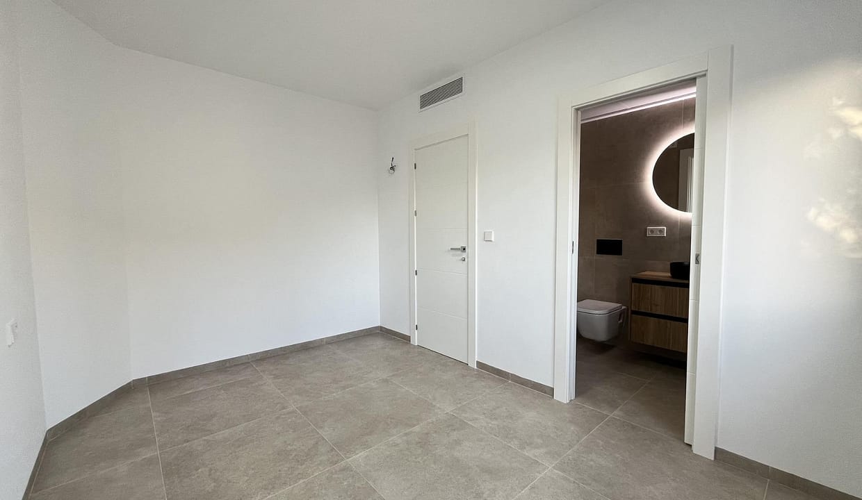 hh40814143-01-image-3