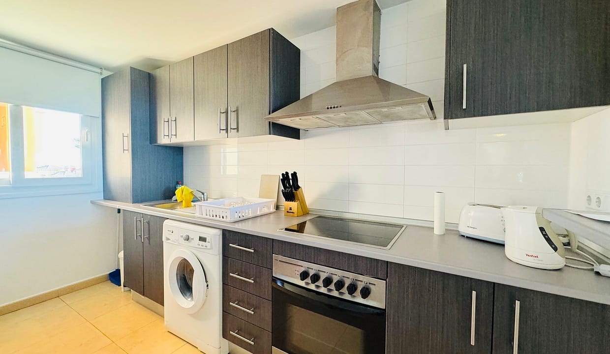 1aa5b6f6-b6a5-428b-915b-53b8088c30de