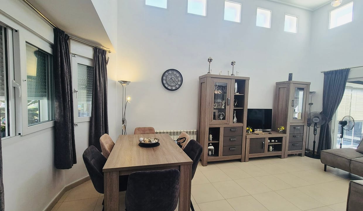 Photo 26-9-25, 12 25 25