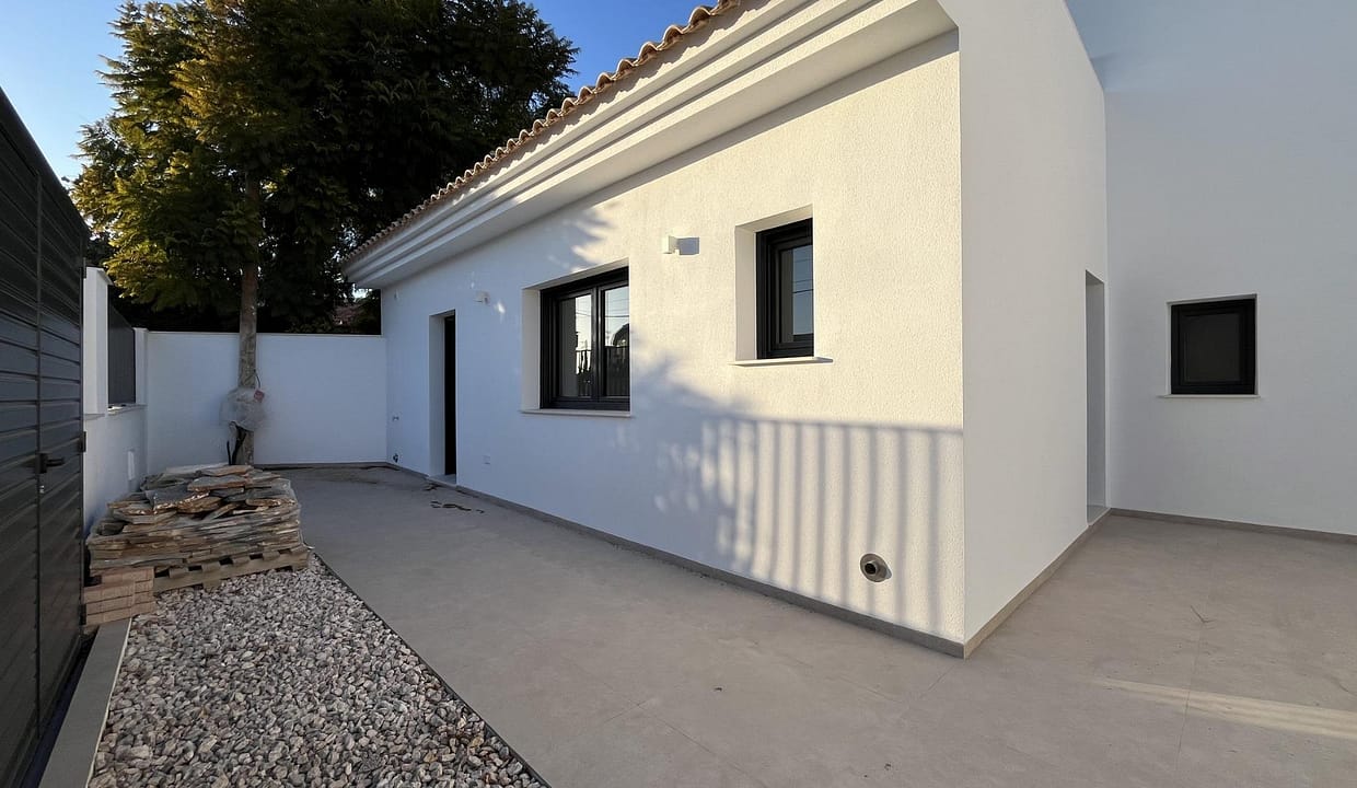 hh40814143-01-image-21