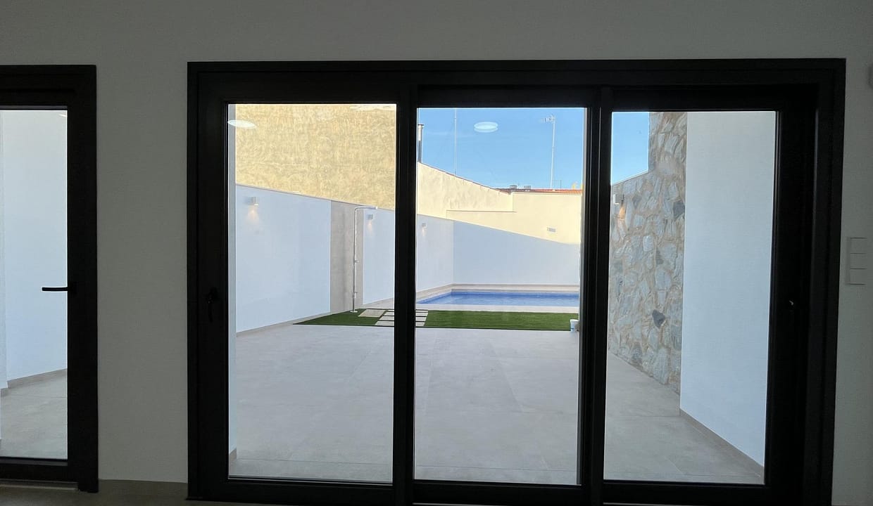 hh40814143-01-image-1