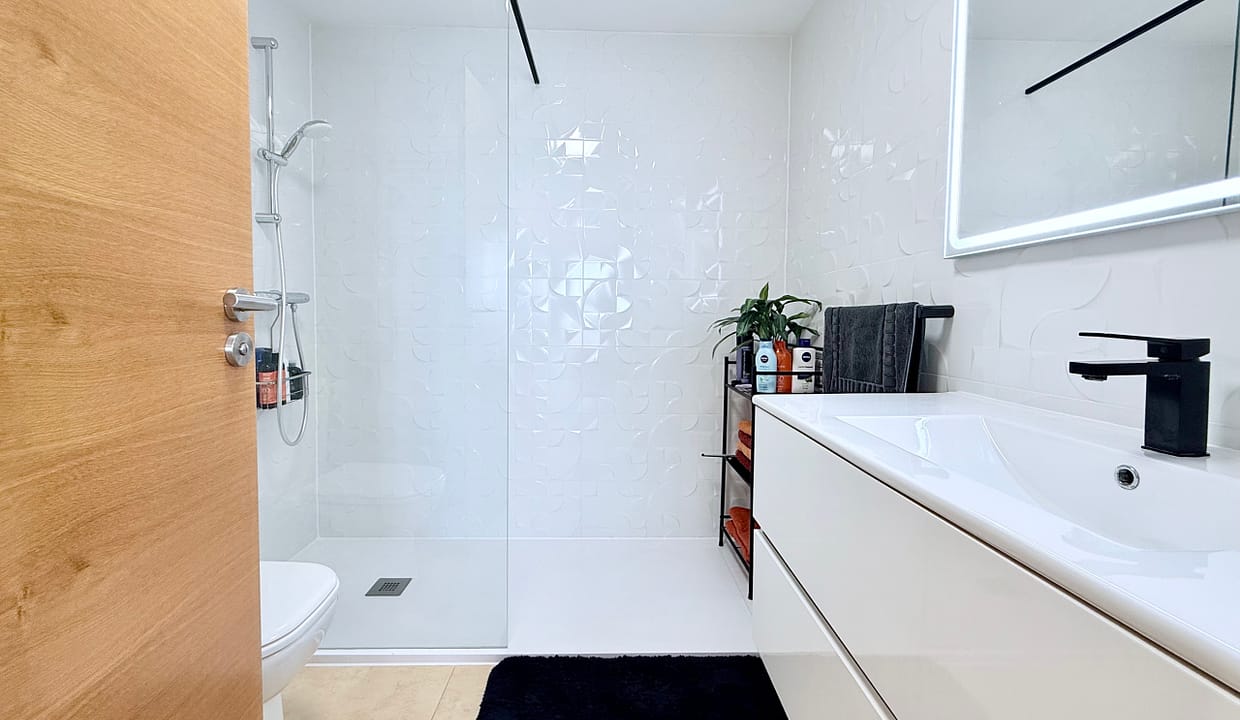 Photo-29-10-25-15-47-08-scaled