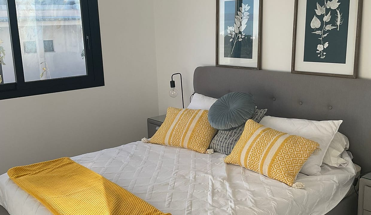 8862b78b-b882-4b55-b5c6-e70c7e7969da (002)