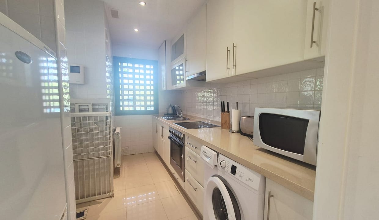 3 Bed, 2 Bath Ground Floor Corner Apartment For Sale - Roda Golf & Beach Resort, San Javier 21