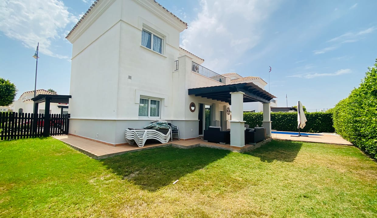 Photo 18-8-25, 14 14 31