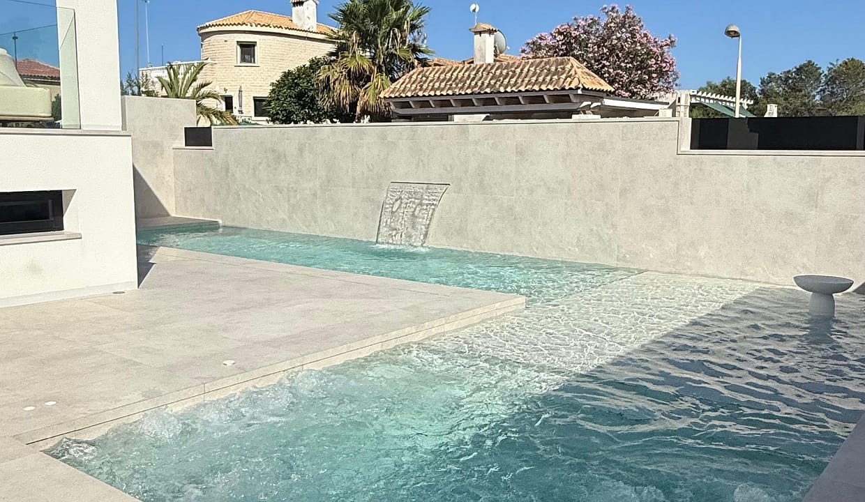 PHOTO-2025-10-01-13-24-40_2