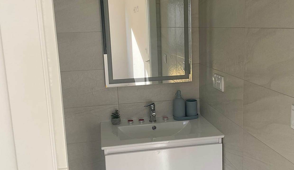 2d8fb5d6-eb12-4fbb-8c74-5e8dc59e0545 (002)