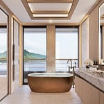 MASTER_OWNERS-BATHROOM-8Rnx2Ozh
