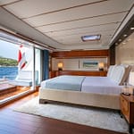 011_Selena_Master-Stateroom-ex5o1oKH