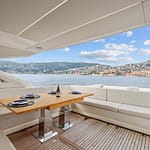 06_Cockpit_THOM6982-NUfDQWAd